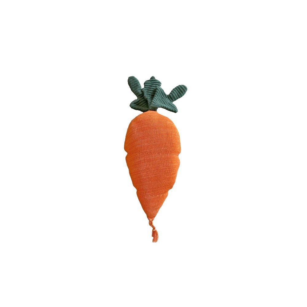 KNITTED CUSHION CATHY THE CARROT