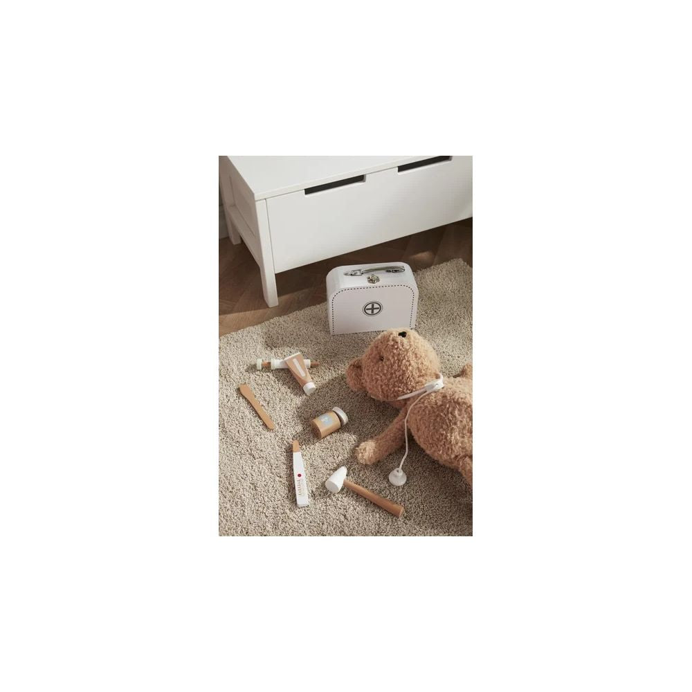DOCTORS CASE NATURE KID'S HUB