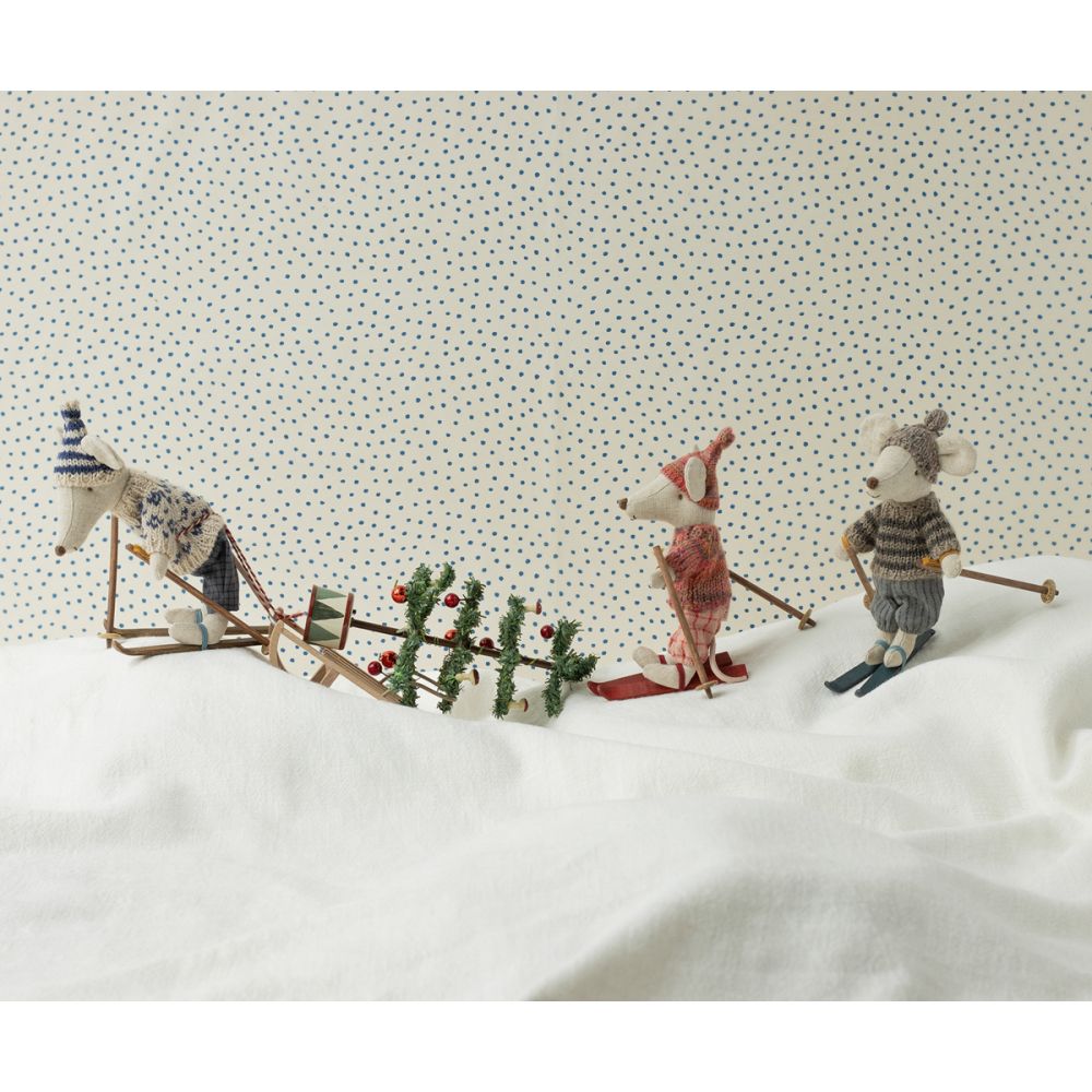 SOURIS EN HIVER SUR SES SKIS, GRAND SOEUR - ROSE -Maileg