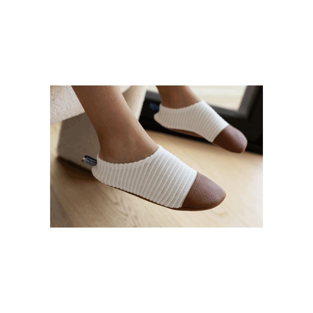 CHAUSSONS INTERIEUR - LES PETITS VELOURS IVOIRE -Les Pas Petits