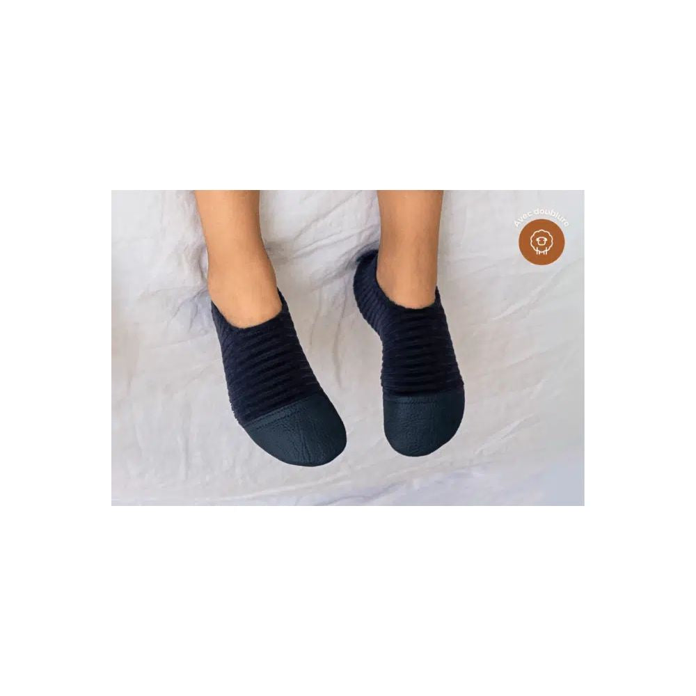 CHAUSSONS INTERIEUR - LES PETITS VELOURS BLEU PROFOND -Les Pas Petits