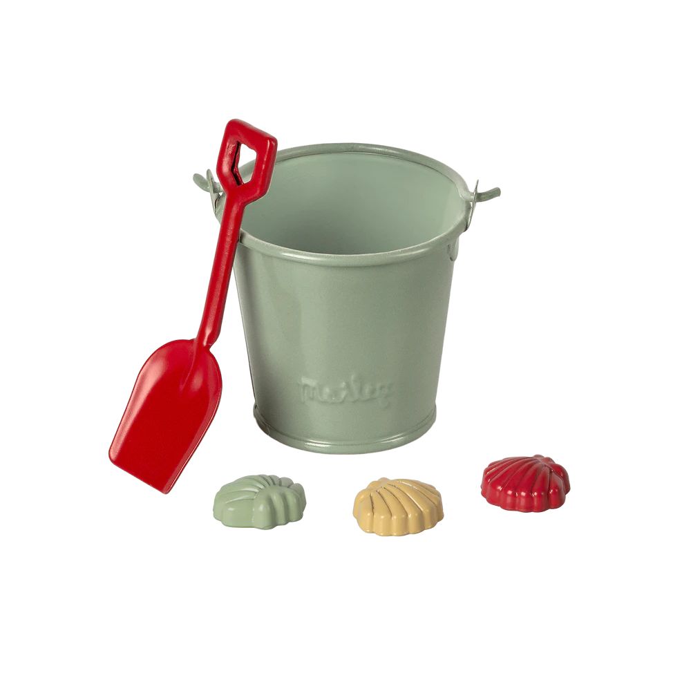 SET DE PLAGE - SEAU, PELLE ET COQUILLAGES -Maileg