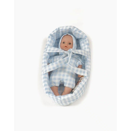 MINIKANE - POUPEE 17CM - MINIS – TEO AUX YEUX FONCES ET SON COUFFIN VICHY BLEU CIEL