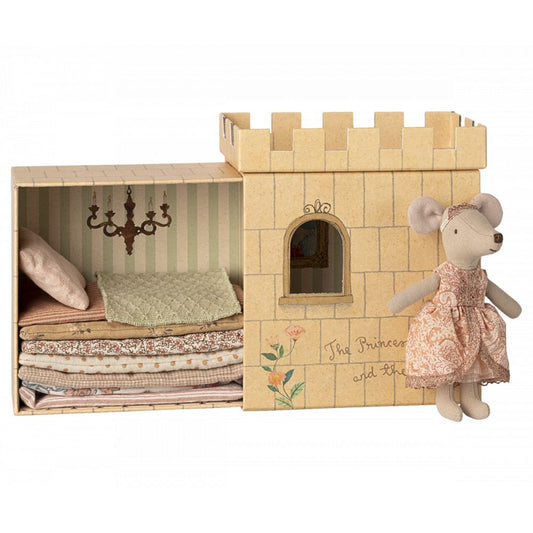 LA PRINCESSE ET LE POIS, GRANDE SOEUR SOURIS -Maileg