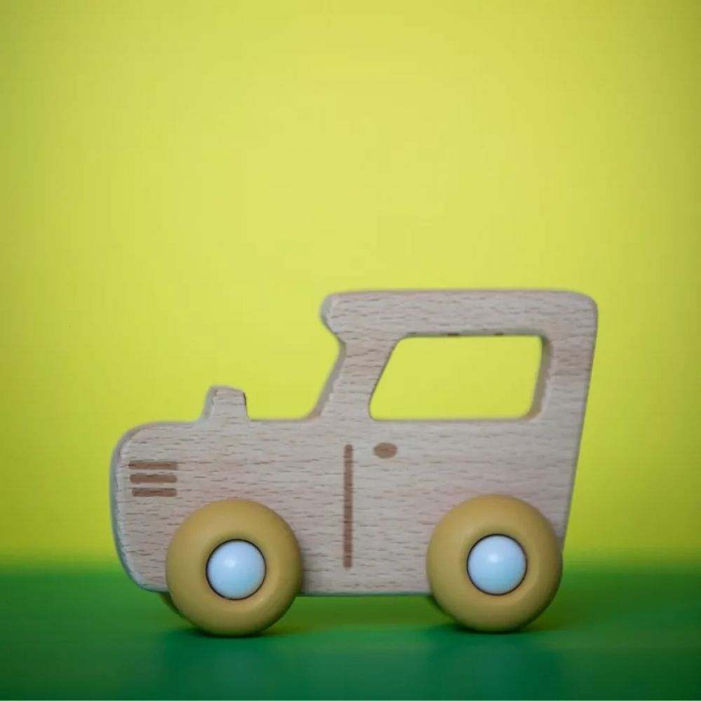 TRACTEUR EN BOIS JAUNE -Petikids