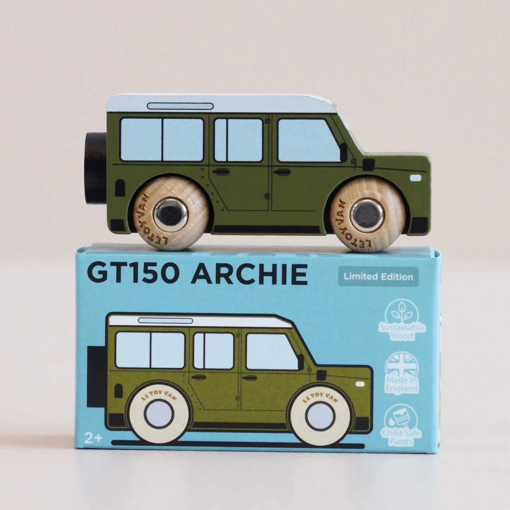 VOITURE "ARCHIE" - N°27 -Toy Van Classic Car