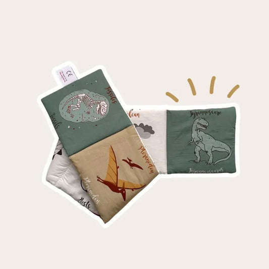 LE LIVRE D'EVEIL LE MONDE DES DIN0SAURES -Carotte & Cie